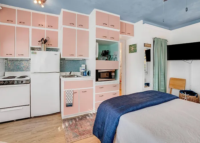 Saltwater Hideaway - Waterfront - Coral #e-2 Resort Clearwater Beach